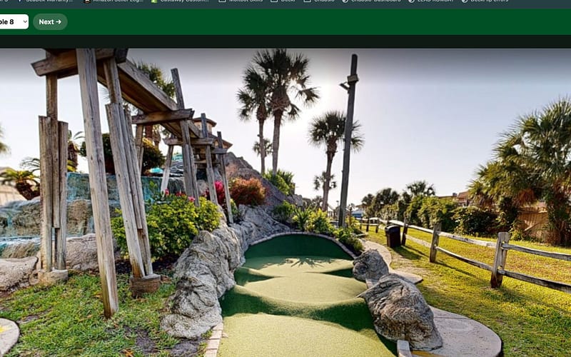 The tee at Hole 8