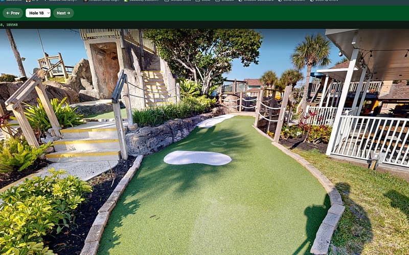 The tee at Hole 18